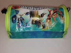 SKYLANDERS Spyro’s Adventure 21 Figures 22 Cards 15 Stickers Carry Case Bag Lot