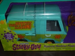 SCOOBY DOO MYSTERY MACHINE WITH SCOOBY DOO AND SHAGGY CARTOON NETWORK 2000