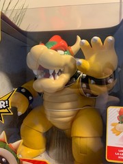Big Bad Bowser Super Mario Action Figure 12” Light Up Sound Jakks Pacific NEW