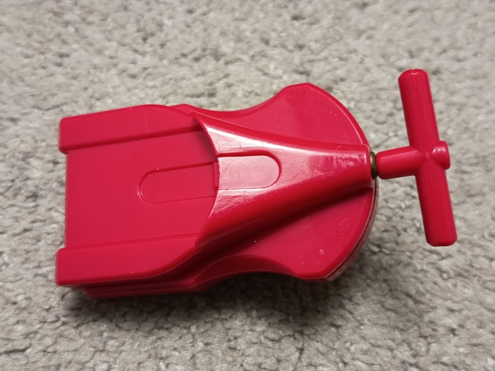 Red Beylauncher / String Launcher Beyblade TAKARA TOMY METAL FIGHT