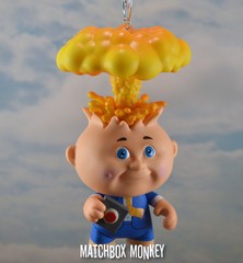 GPK Adam Bomb Christmas Ornament Garbage Pail Kids Figure Adorno Blasted Billy