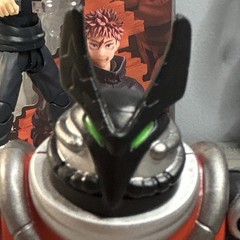 Ben 10 Moth Alien Action Figure Plastic Red Silver Black Orange