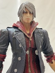 Play Arts Kai Devil May Cry 4 – Nero – READ DESCRIPTION