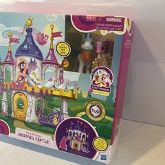 My Little Pony Friendship Magic Pony Princess Wedding Castle 2011 New, Sealed