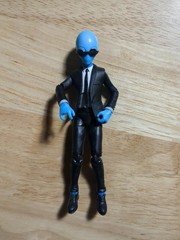Fortnite 4″ Human Bill and Lil’ Saucer action figure with accessories
