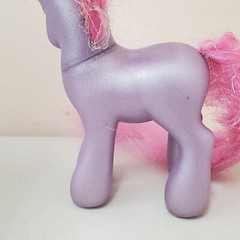 Hasbro My Little Pony G3 PETAL BLOSSOM 2003 Super Long Hair Pony