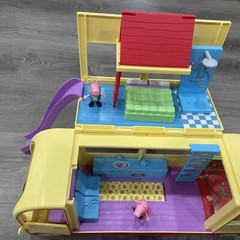 Peppa Pig Transforming Camper Van RV Playset w/ Sounds – 99% Complete Set Toy