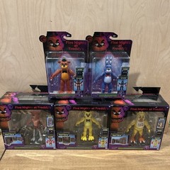 FNAF Five Nights at Freddy’s Jazwares Classic Chica Office Set 5″ Figure