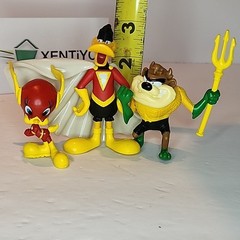 Looney Tunes DC Mash-Up Figures Lot Tweety, Daffy Duck, & Taz WB 100 Years