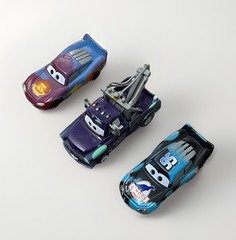 Pixar Cars Color Changing Vehicle Tow Mater Lightning McQueen Plastic Car Lot 3x