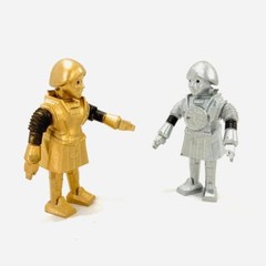 Articulated Twiki Robot for 3.75 in & 6 in Figure Diorama (1:18 & 1:12 )