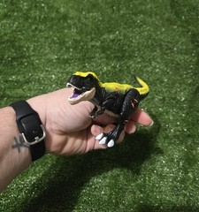 Zuru 5 Surprise Dino Strike Series 4 Jurassic T-REX 6 In