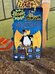 BATMAN 1966 CLASSIC TV SERIES THE PENGUIN FIGURE MOVIE RETRO DC COMICS NECA RARE