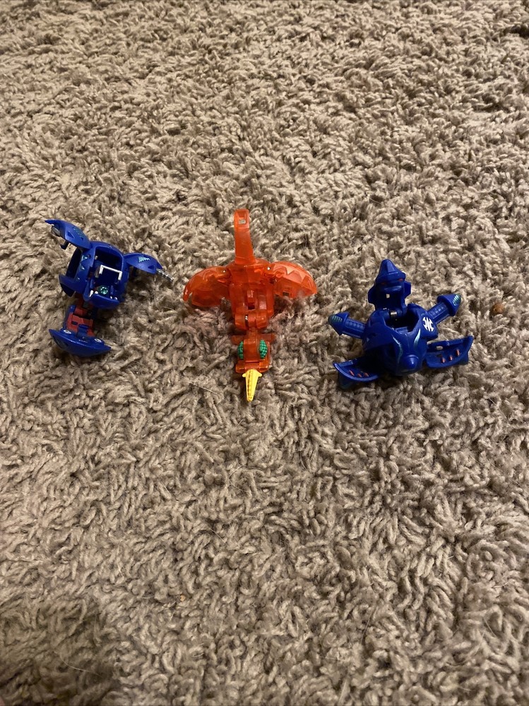 bakugan lot of 3 Y