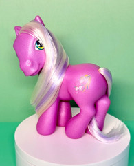 2003 G3 My Little Pony Rainbow Pony 1st Release Wysteria Purple Shimmer MLP
