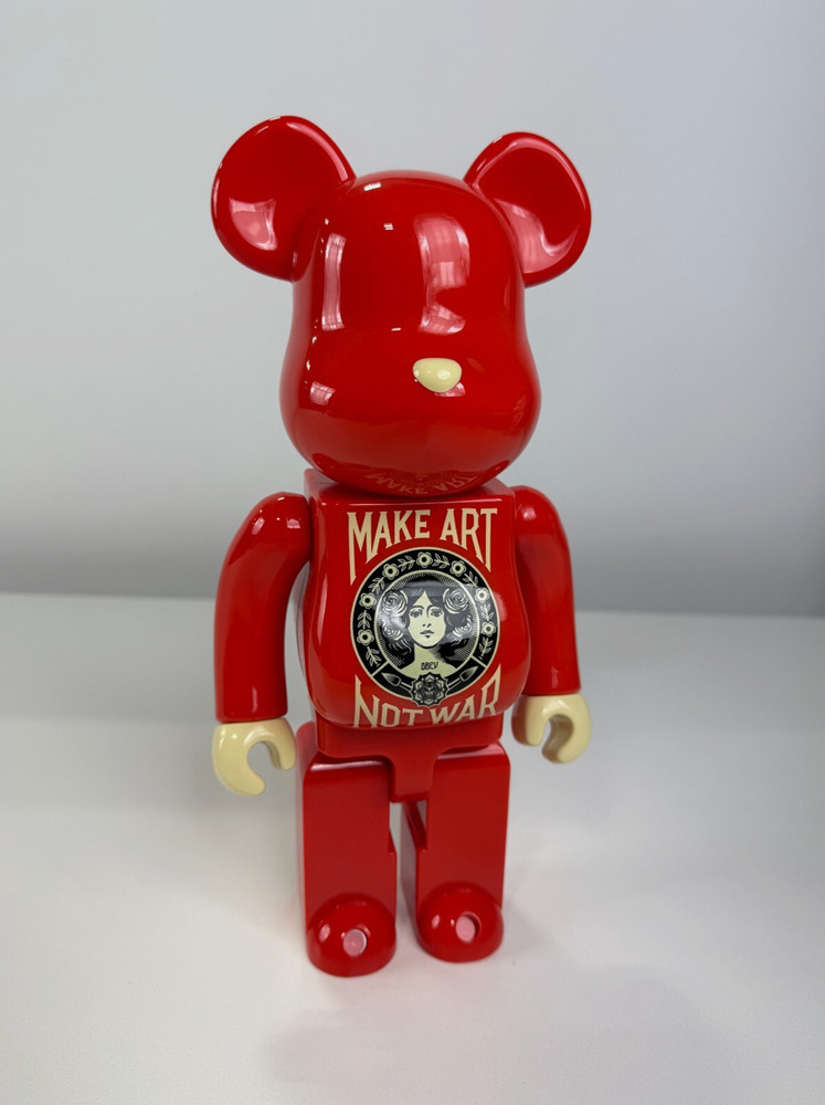 Bearbrick x 2023 DesignerCon Shepard Fairey “Make Art Not War” 400% – NO BOX