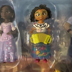 Disney Encanto Movie Ultimate Madrigal Family Gift Set 10 Piece Figure Set New