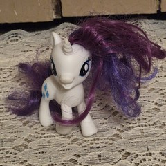 MLP Rarity Unicorn Figure Lot of 2 G4 Standard & Action Pose Variant Pair