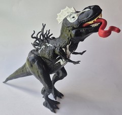 Marvel Spider Man Epic World of Action VenomVersus Venomsaurus Rex (16”/40cm)