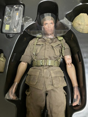 1/6 Hot toys Platoon Bob Barnes Sergeant. Chris Taylor sets