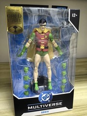 McFarlane DC Multiverse Robin Silver Age Gold Label Collection 7″ Action Figure