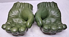 MARVEL 2015 Incredible Hulk Gloves – Green Cushion Foam – Open Hands – Costume