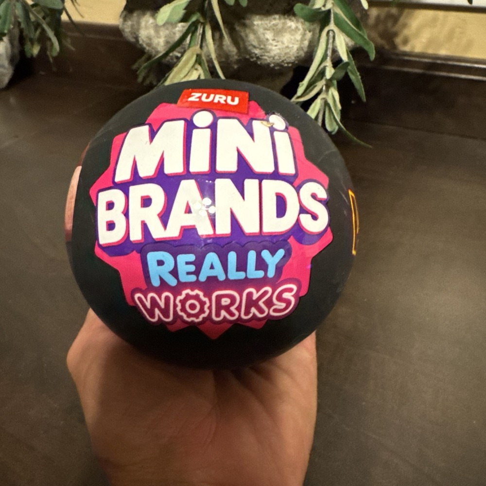 ZURU Mini Brands Really Works Vinyl Capsule Ball New In Hand
