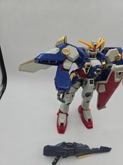 Suit Gundam Wing Transforming Bird Mode Vintage 2000 Deluxe 12″ DX 1/60 90% Comp