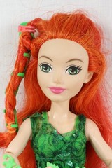 Mattel DC Super Hero Girls 2015 Pooison Ivy Batman Viallan Doll 12″ posable