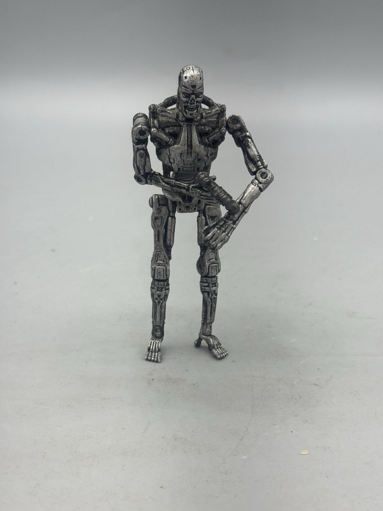 Terminator Salvation Movie T-800 Endoskeleton 3.75” Action Figure Toy Playmates