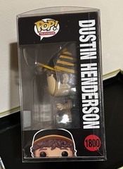 Battle Dustin Funko POP! w/ Protector Stranger Things season 5