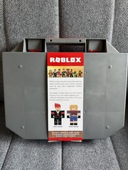 Roblox Collector’s Tool Box Carry Case Holds 32 Figures 2017 w/Virtual Item Code