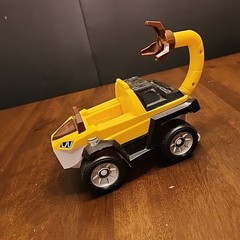 Paw Patrol Cat Pack Leo Vehicle Big Cat Deluxe Car Toy Yellow Car NO FIGURE