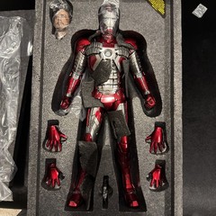 Hot Toys Iron Man 2 Mark V – MMS400D18 Diecast Action Figure