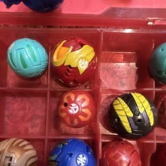 Bakugan Battle Brawlers Dragonoid Figure Ball Set w/ Carrying Case Multicolor