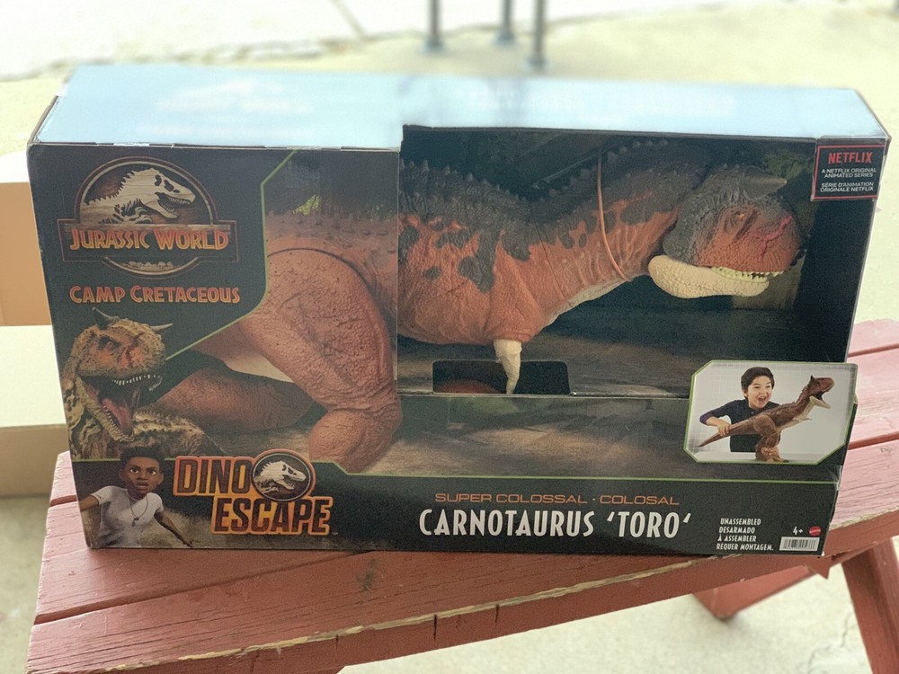 Jurassic World Colossal Carnotaurus Toro Dinosaur Figure Camp Cretaceous 36in