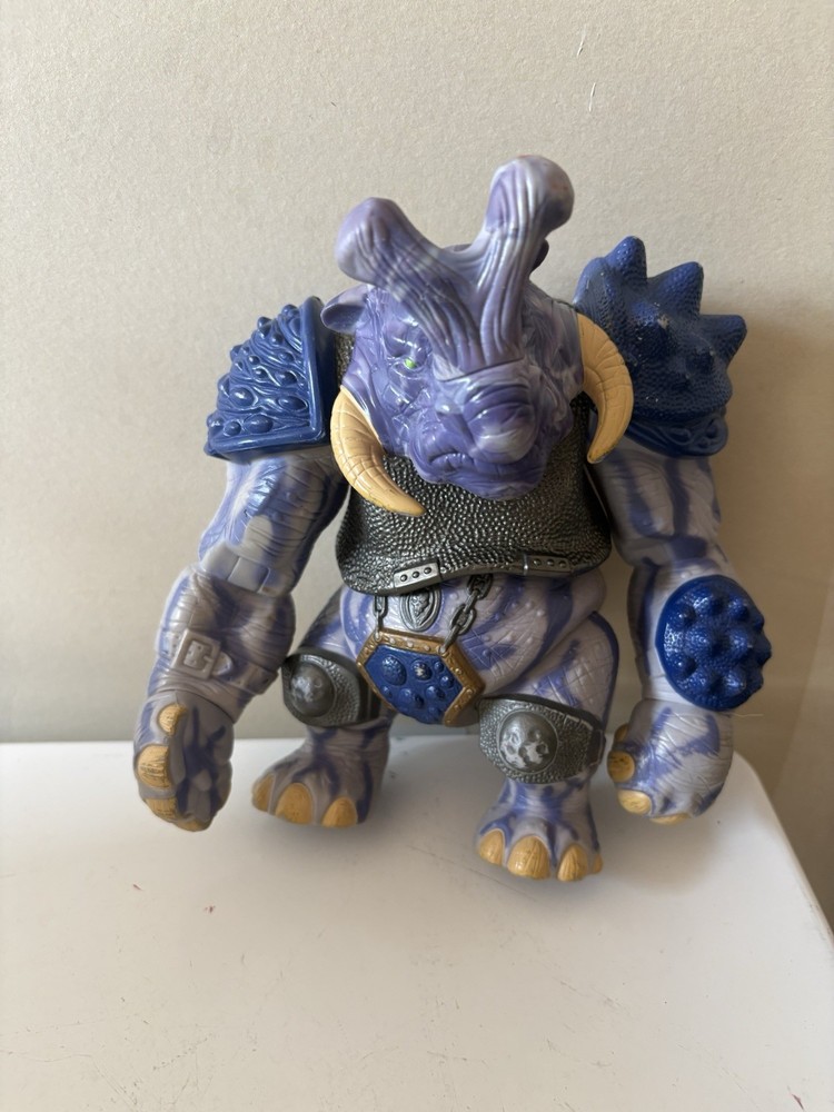 Vintage Small Soldiers Punch It Gorgonite Action Figure 8″ Hasbro 1998