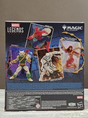 Marvel Legends Series Magic: The Gathering Battle-Damaged Spider-Man