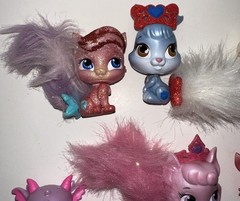 LOT of 11 Disney Princess Palace Pets Furry Tail Glitzy Glitter