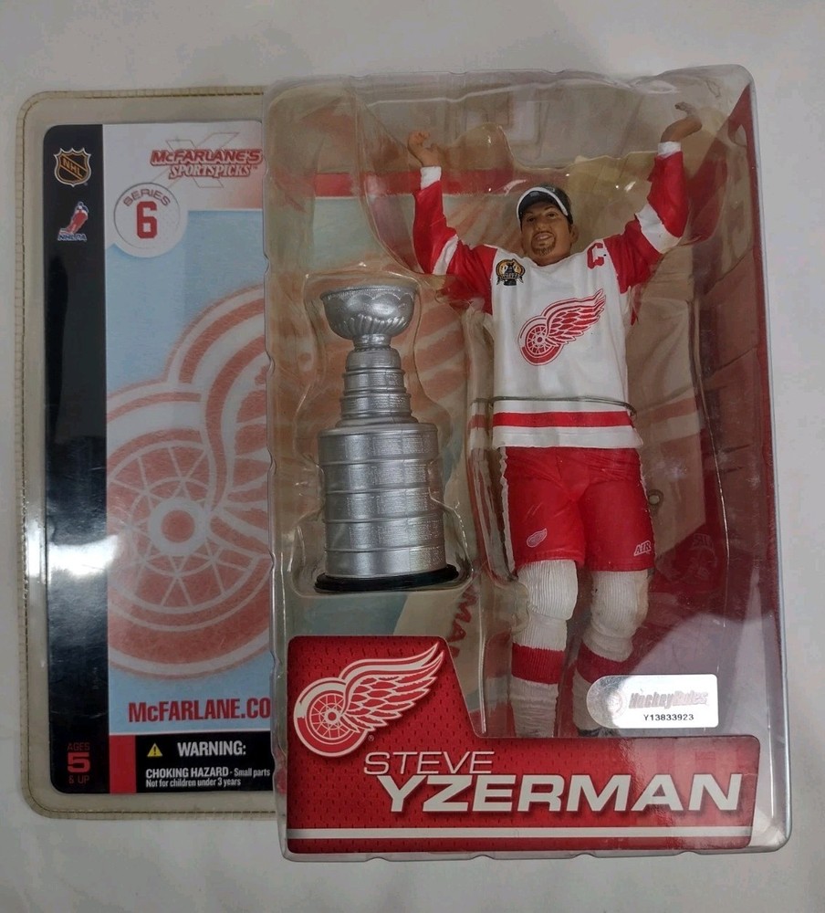 Steve Yzerman Detroit Red Wings NHL Series 6 Figure With Stanley Cup McFarlane