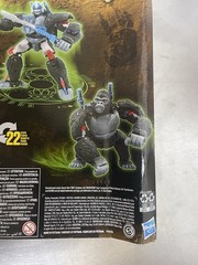 Hasbro Transformers Kingdom War For Cybertron Optimus Primal Voyager Class New