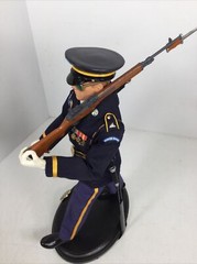 1/6 CUSTOMIZED HASBRO GI JOE HONOR GUARD TOMB OF UNKNOWN SOLDIER ARLINGTON+STAND
