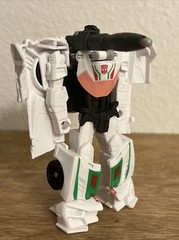 Wheeljack Transformer 4.5” Action Figure Plastic Autobot Robot Toy