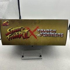 Transformers Collaborative Street Fighter II Mash-Up Hot Rod Ken vs Arcee Chun