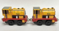 BILL & BEN ! THOMAS FRIENDS TRAIN TAKE ALONG N PLAY DIECAST 2003 ~ Playworn