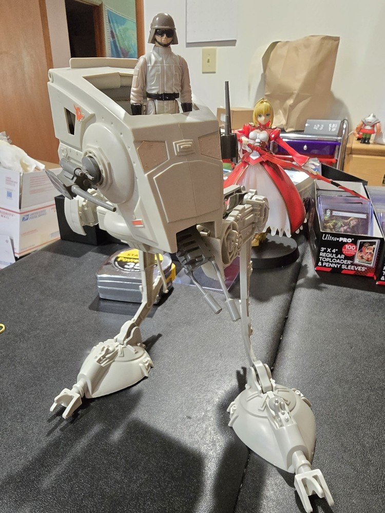 Kenner Star Wars 1982 AT-ST Scout Walker Vintage Original With Driver
