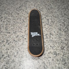 Ryan Sheckler Plan B Pink and White Tech Deck Fingerboard Skateboard
