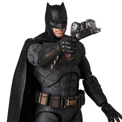 MAFEX 056 Batman Begins Suit Figure 17cm The Dark Knight PVC Model Collectible