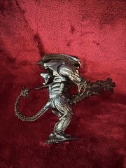 Lot Of 4 Vintage 90s Kenner 6″ Alien Queen/ Bull/ Flying Aliens Action Toys
