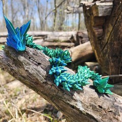 3D Printed Articulating Crystal Dragon – Mythical Fantasy Decor, Customizable,